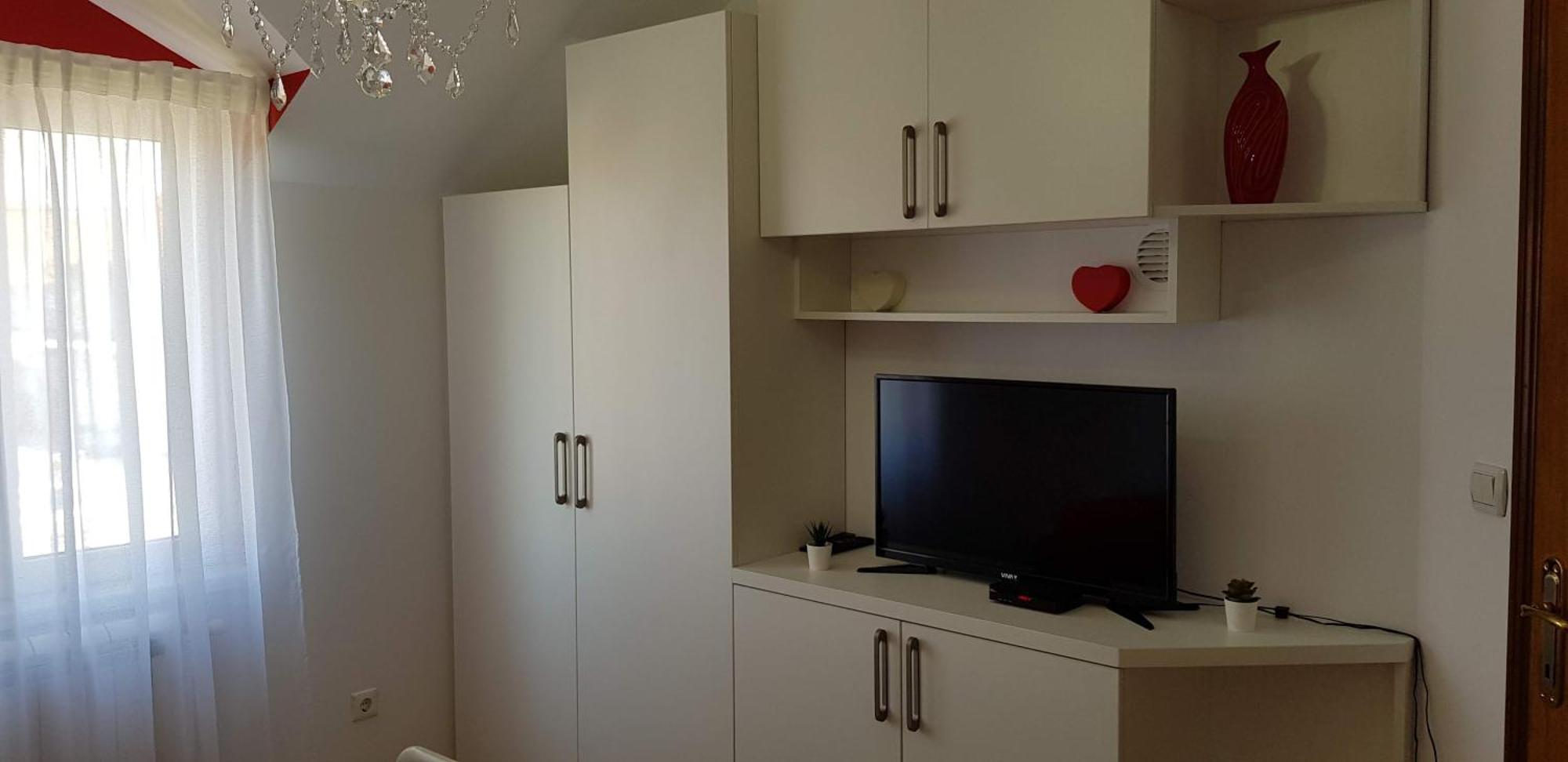 Lux Apartments With Pool Dex Zemun Polje Kamer foto